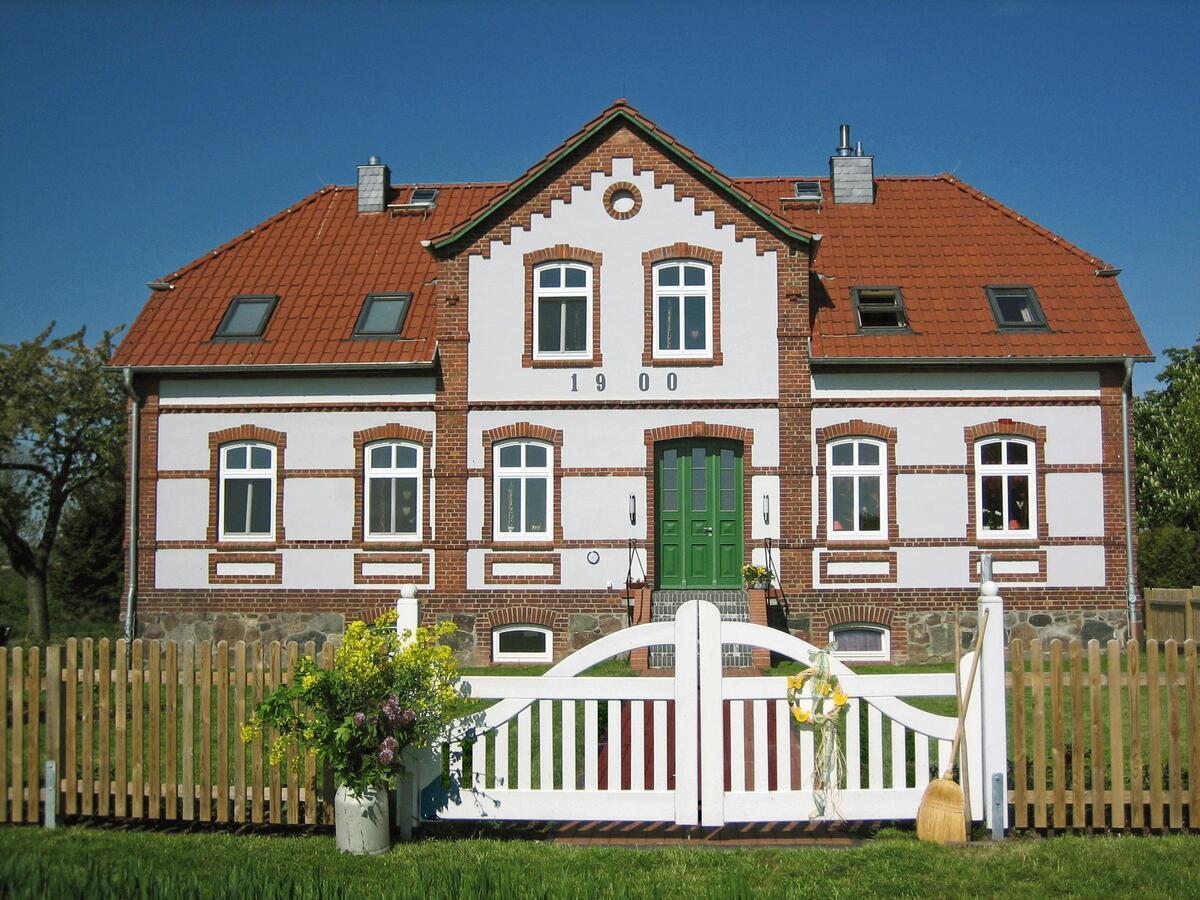 Einhusen Kornkammer Apartment Bagian luar foto